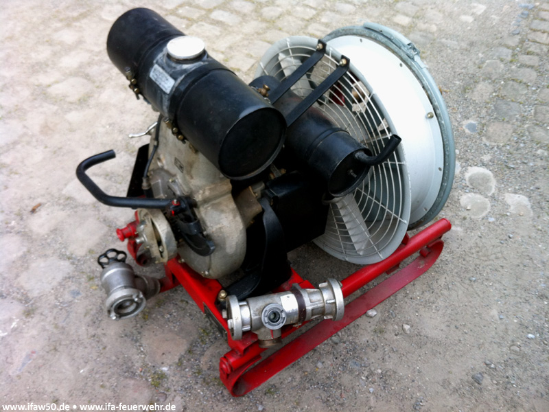 Bild: Ein funktionsfähiger Leichtschaumgenerator kann anstelle der TS eingeschoben werden